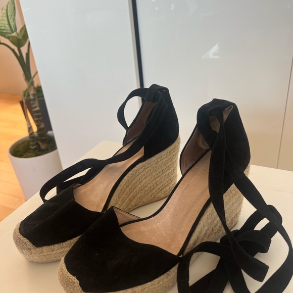 Raye Dahlia Espadrille Wedge - Picture 2 of 3